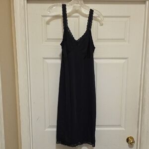 ❣️Elegant Black Lace Trim Chemise